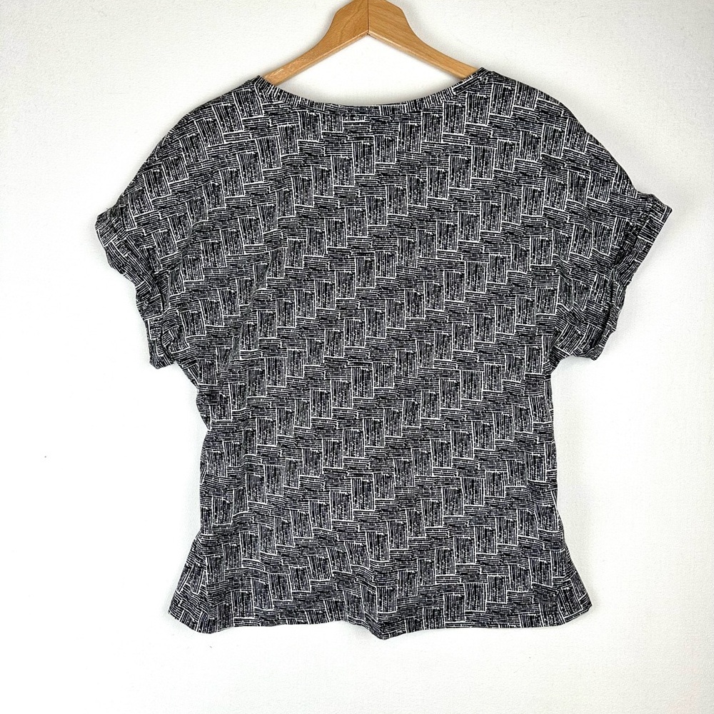 Tommy Bahama Geo Cotton Modal Wrap Waist Knit‎ Shirt Black White Office - Picture 5 of 9